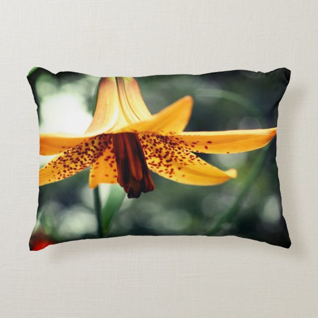 Almofada Decorativa Wild Spotted Canadian Lily Flower (Frente)