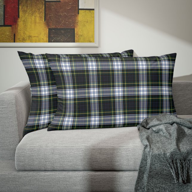 Almofada Decorativa Xadrez Clan Gordon Tartan Green White Check (Plaid Clan Gordon Tartan Green White Accent Pillow)