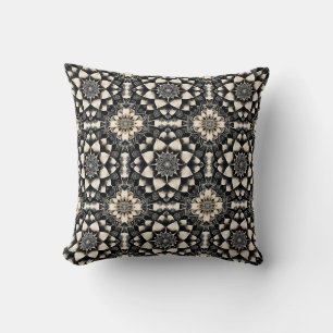 Almofada Desenho de Mandala Floral Ornamentado
