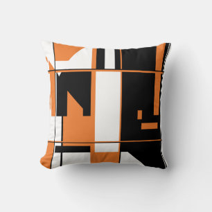 Almofada Design de retalhamento em laranja, preto e branco