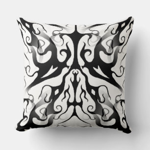 Almofada Design Tribal Face em Fogo e Chamas