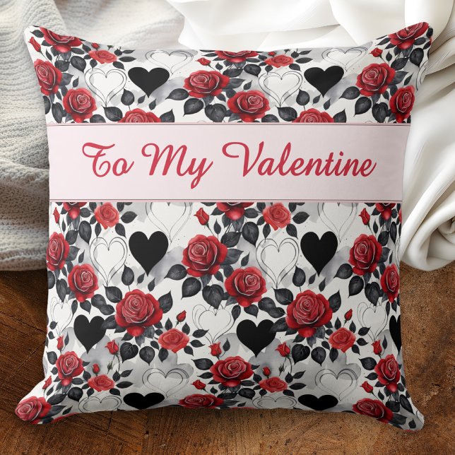 Almofada Dia dos Namorados Rosas Vermelhas Românticas Coraç (A Valentine's pillow patterned with red roses and black hearts, with custom message on the back)