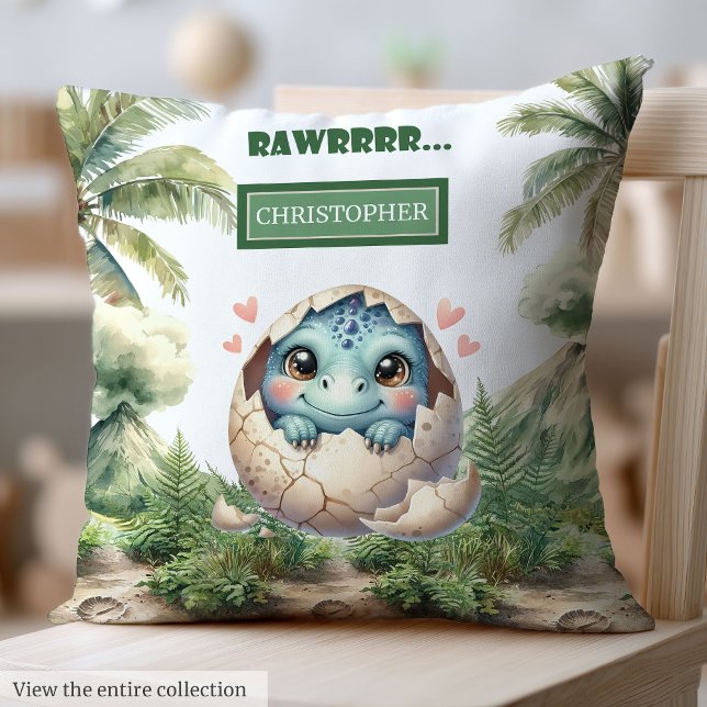 Almofada Diversão Hatching Soon Baby Dinosaur Personalizado (Fun Hatching Soon Baby Dinosaur Personalized Throw Pillow )