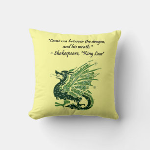 Almofada Dragão e Sua Fúria Shakespeare King Lear Cartoon