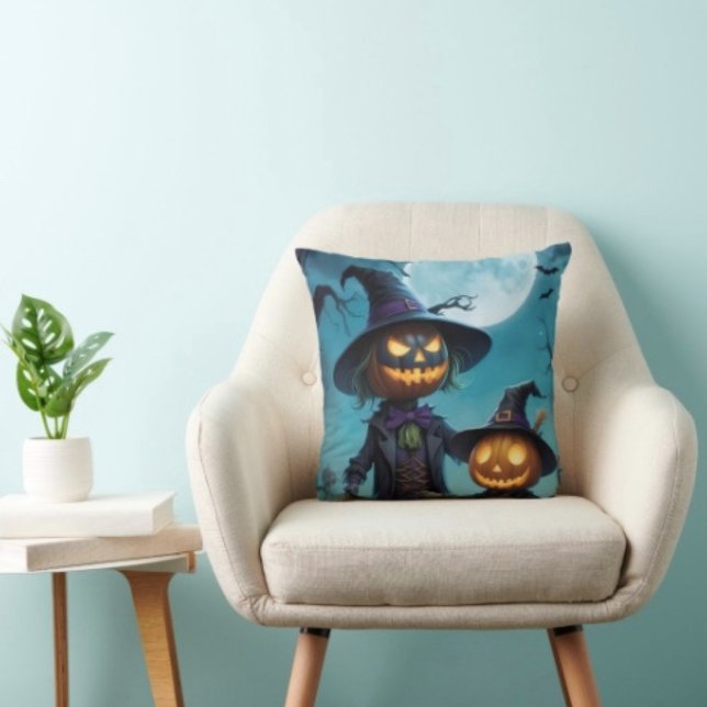 Almofada Duo de Abóboras Assustadoras de Halloween (Throw Pillow 100% polyester heavyweight stretch material. Hidden zipper Made in the USA.
)