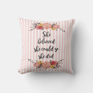 Almofada Ela Acreditava Que Podia Travesseiro decorativo Fl