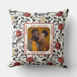Almofada Elegant Couple Throw Pillow For Couple