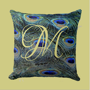 Almofada Elegante Monograma Dourado Penas de Pavão Colorida
