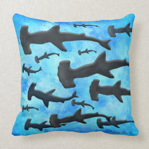 Almofada Escola de Tubarões Hammerhead em Silhouette