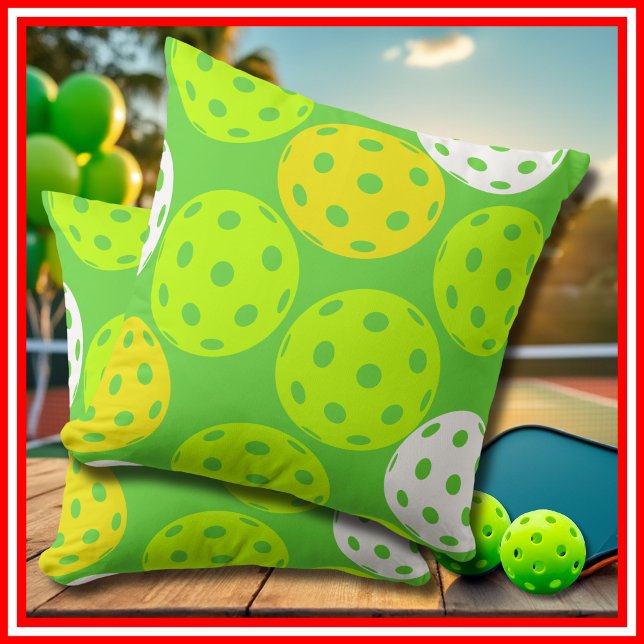 Almofada Esportes verdes e bonitos de Festa de aniversário  (Pickleball Birthday Party Cute Green Sports Throw Pillow)