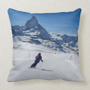 Almofada Esquiando com Mt. Matterhorn em Zermatt, suiça