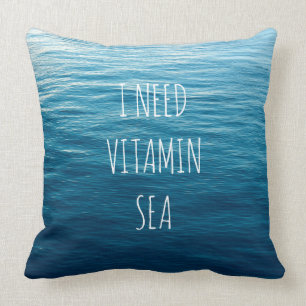 Almofada EU PRECISO O MAR da VITAMINA - descanse com fundo