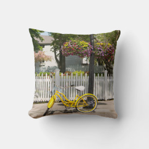 Almofada EUA, Michigan, Ilha Mackinac. Bicicleta Amarela