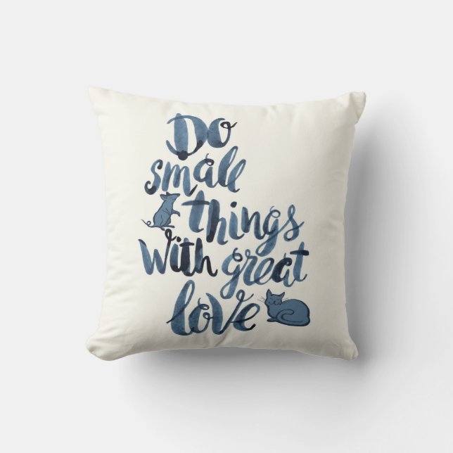 Almofada Faça coisas pequenas com grande amor (Frente)