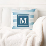Almofada Faixa Náutica Branca Azul Monograma Praia Costeira<br><div class="desc">Estilo costeiro, travesseiro decorativo temático náutico com um padrão listrado, pintado à mão, com intempérie, azul e branco, com um marinho de quadrado monográfico branco e azul no centro. O verso é um marinho azul sólido. Perfeito para decoração temática de Natal costeiro ou para adicionar estilo de praia a qualquer...</div>