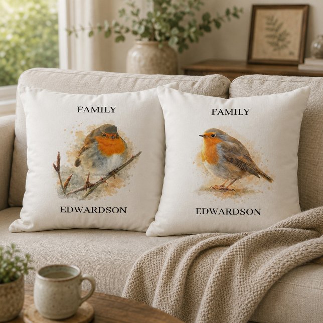 Almofada Família monogramada adorável pássaro robin em aqua (Cute watercolor robin bird monogrammed family throw pillow. Beautiful pillow for bird lovers.)