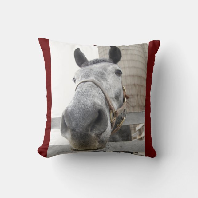 Almofada Fecho Fofo para Cima de um Cavalo (Frente)