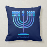 Almofada Feliz Festa de Chanucá Belo Decado Azul de Mandala<br><div class="desc">Feliz Festa de Chanucá, Belo Decoração de Mandala Azul, Feriado Judeu, Travesseiro decorativo. Antecedentes judaicos de Feriado Hanukkah com símbolos tradicionais de Chanukah - sonhos de madeira (rodando), rosquinhas, Hanukkiah - menorah, velas com velas, estrela azul de David, cor azul de bandeira israelense e padrão de papel de parede brilhando....</div>