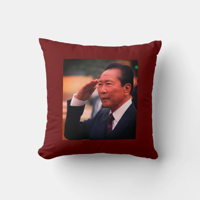 Almofada Ferdinand Marcos, Décimo Presidente das Filipinas (Frente)