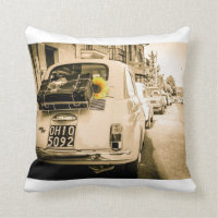 Fiat 500 em Italia, carro clássico, travesseiro,
