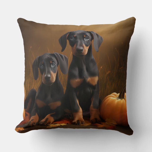 Almofada Filhote de Doberman Delícia de Outono Abóbora  (Frente)