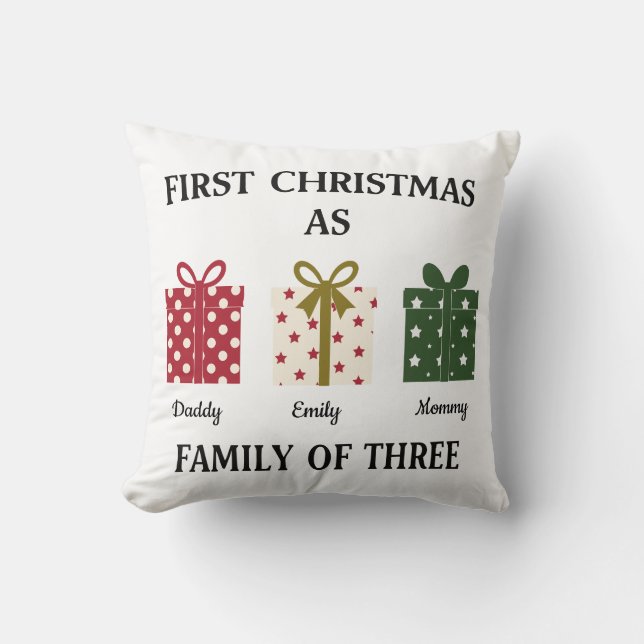 Almofada First Christmas as Family of Three Gift (Frente)