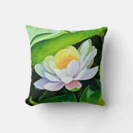 Almofada Flor branca de lírio nas folhas verdes