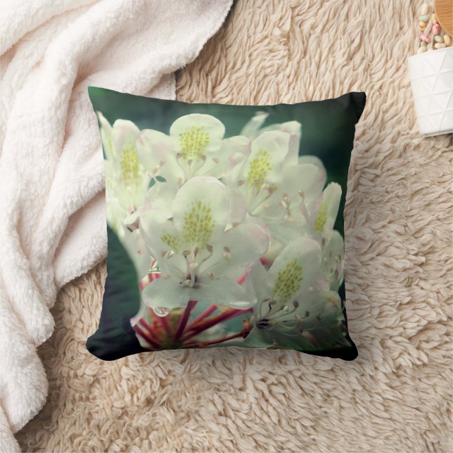 Almofada Flor de Azaléia Branca Com Gotículas de Chuva   (Cobertor)