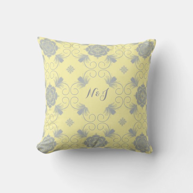 Almofada Flora Royale Decorative Throw Pillow (Frente)