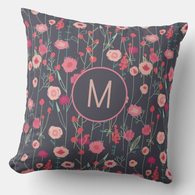 Almofada Floral Monograma Escuro (Monogram initial personalized dark floral wildflower throw pillow)