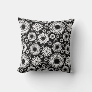 Almofada Flores boho Padrão floral vetorial preto e branco