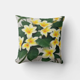 Almofada Flores Brancas de Frangipani