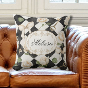 Almofada Flores de Rosa Vintage Monograma Diamante Preto Br
