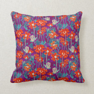 Almofada Flores laranja no travesseiro decorativo roxo