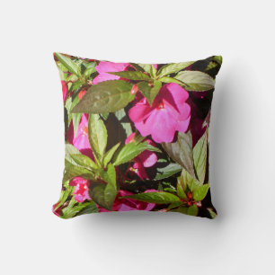 Almofada Flores rosa e folhas verdes