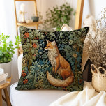 Almofada Floresta Botânica Fox William Morris Inspirada<br><div class="desc">Este belo travesseiro apresenta um design caprichoso que traz à vida uma deliciosa raposa em meio a uma floresta exuberante,  cercada por intrincadas folhas botânicas e delicadas flores de arte do estilo 'nouveau'.</div>