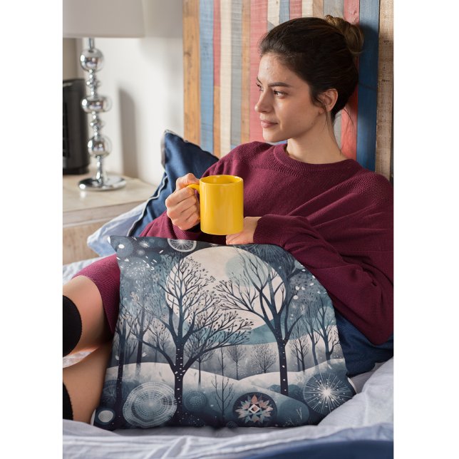 Almofada Floresta Nórdica Moonlit (Criador carregado)