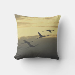 Almofada Flying birds Throw Pillow