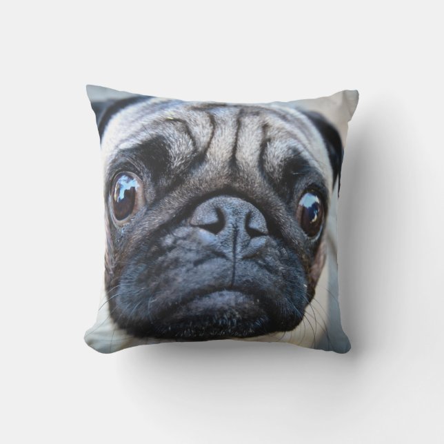 ALMOFADA FOCO DA CARA DO PUG (Frente)