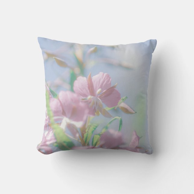 Almofada Folhas de Planta Verde Céu Azul Flores Roxas (Frente)