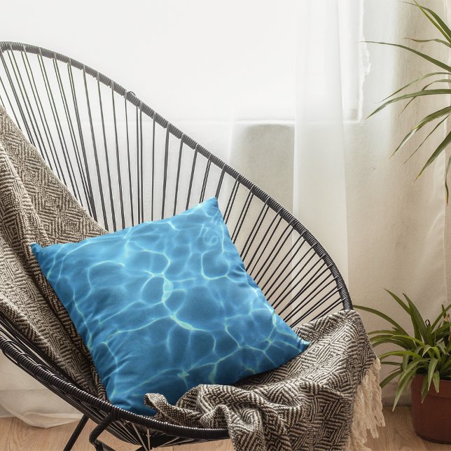 Almofada Foto da Piscina Azul Aqua (Aqua Blue Swimming Pool Photo Throw Pillow)