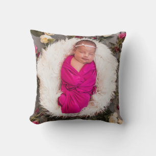 Almofada Foto de Bebê Menina com Monograma Rosa