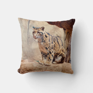Almofada foto de leopardo nebuloso natureza vida selvagem e
