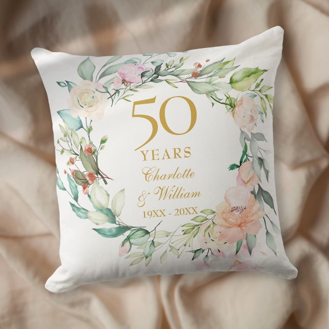Almofada Foto de Rosas de aniversário de casamento do Ouro  (50th Golden Wedding Anniversary Photo Roses Floral Throw Pillow)