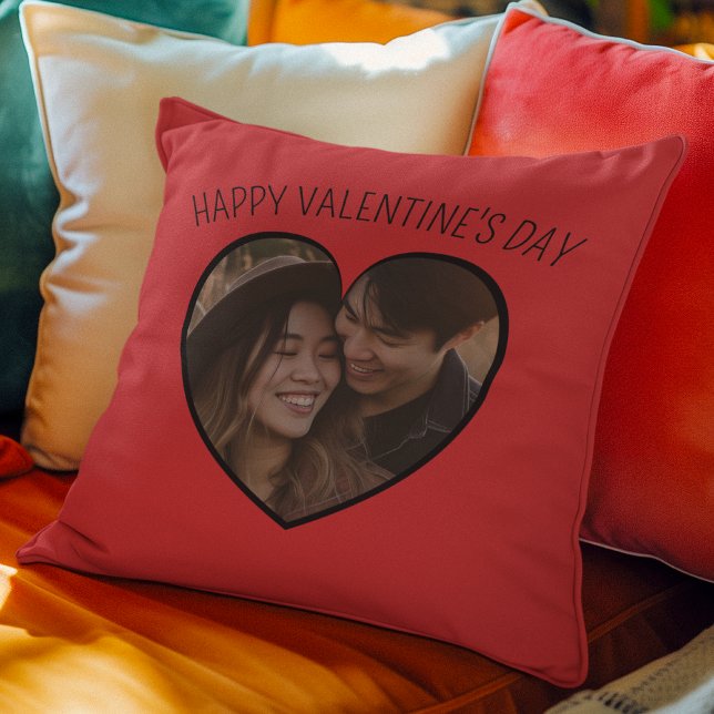 Almofada Foto do Coração Vermelho Cinto com Texto do Namora (Cute Red Heart Photo with Valentine’s Text Throw Pillow)