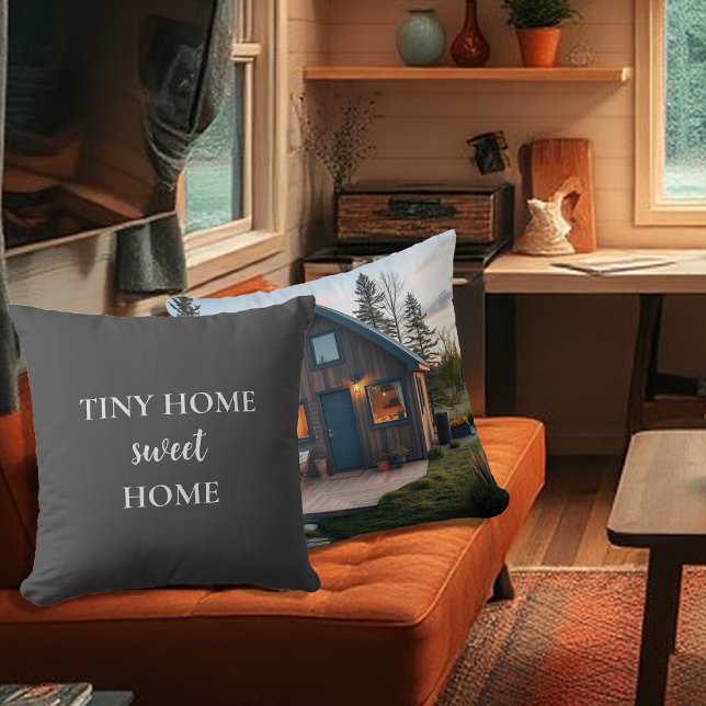 Almofada Foto do pequeno e robusto roteiro caseiro (Rustic tiny home sweet home script photo throw pillow. You can add your own photo at the back.)