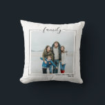 Almofada Foto Personalizada Da Família E Texto<br><div class="desc">travesseiro decorativo de Tipografia Personalizada de Foto e Texto de Ricaso - adicione suas próprias fotografias e texto a este excelente dois travesseiros/almofada laterais</div>