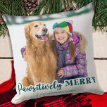 Almofada Foto personalizada de Natal Pet Feliz Pawsitively<br><div class="desc">Procurando a maneira perfeita de fortalecer sua casa para o feriado? Não olhe mais do que nossa coleção de "Felizes Pawsitivamente"! Nossa coleção de "Felizes pawsitivamente" apresenta uma variedade de designs divertidos e festivos que exibem seus amados animais de estimação de uma maneira fofa e divertida. Quer você tenha um...</div>