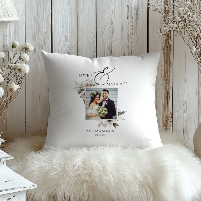 Almofada Foto Romântico Casamento com Aquarela Floral (Photo Romantic Floral Watercolor Wedding Throw Pillow)