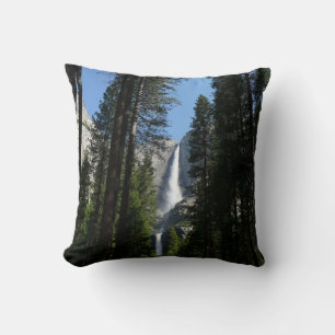 Almofada Fotografia de Yosemite Falls and Woods Landscape